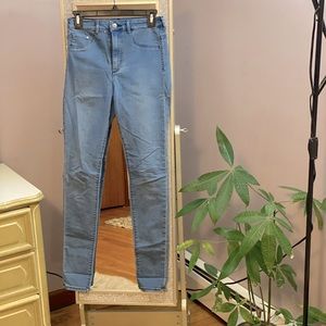H&M jeans size 29x32